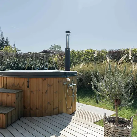 Cozy In Scenic Surroundings *