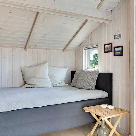 Cozy In Scenic Surroundings *